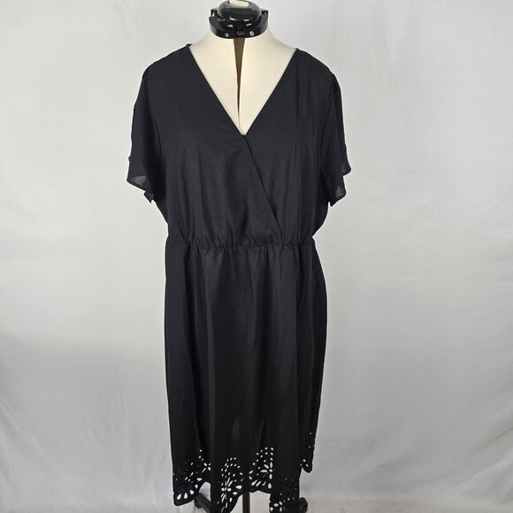 Bloomchic Dress Women's 3X Black Wrap Scalloped Trim Laser Cut Flutter Midi NWT - Picture 1 of 13